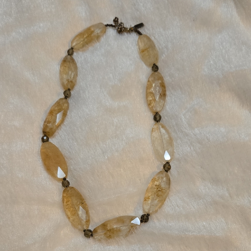 Elegant Gold Necklace